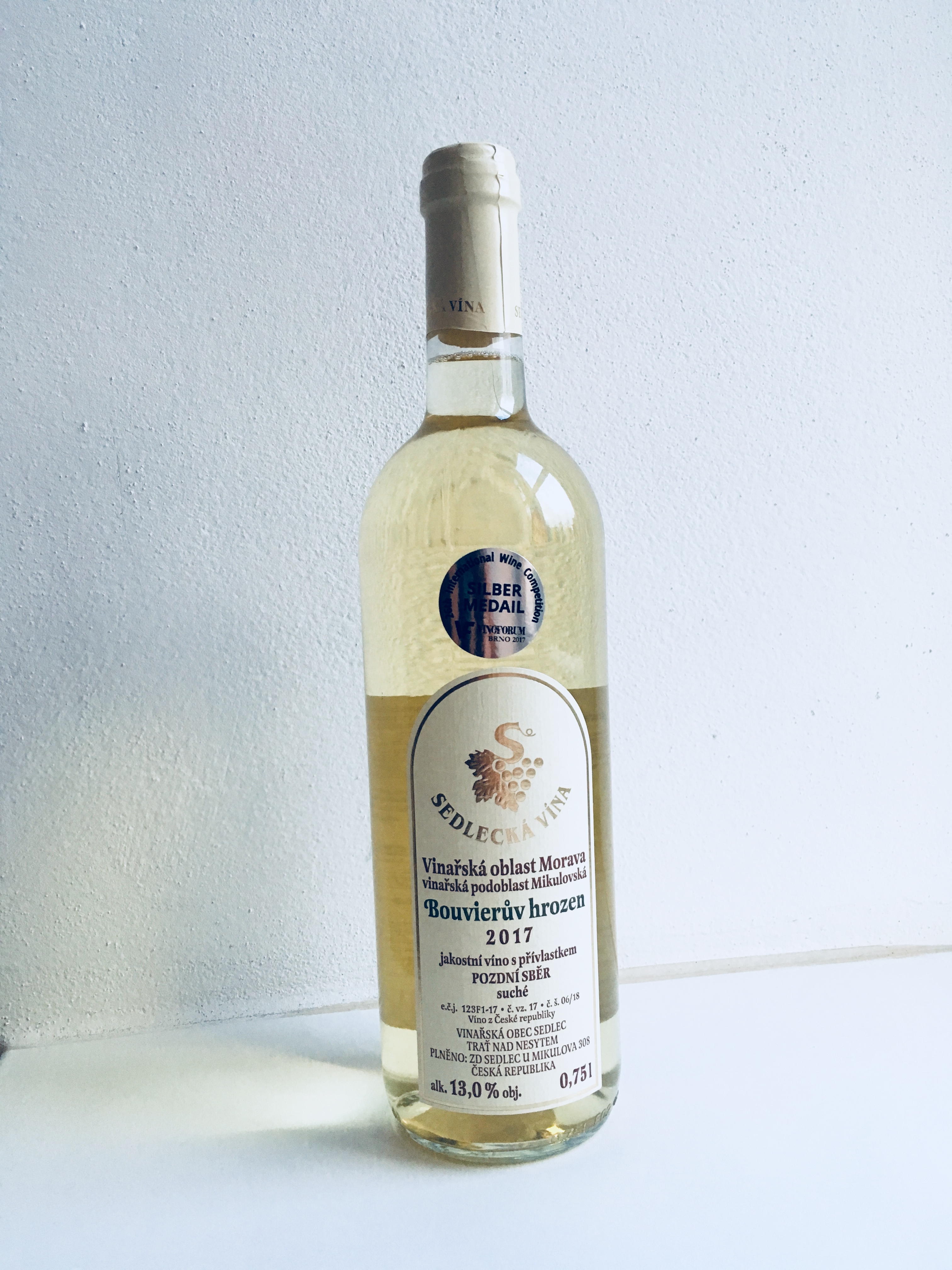 5F69EEF0-4EB9-4AB4-AD28-4A961F63C0BD